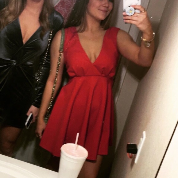 Red boutique dress - Picture 4 of 4